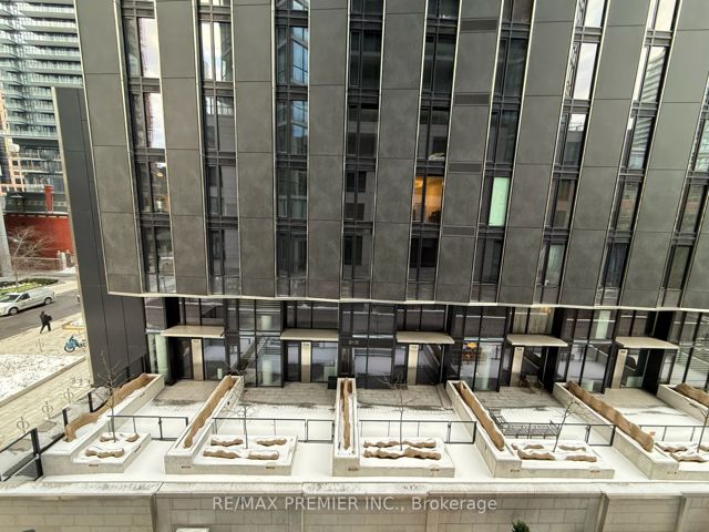 309 - 45 Charles St