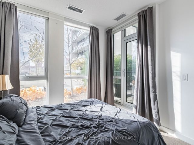 216 - 1603 Eglinton Ave W