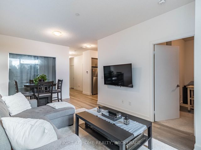 216 - 1603 Eglinton Ave W