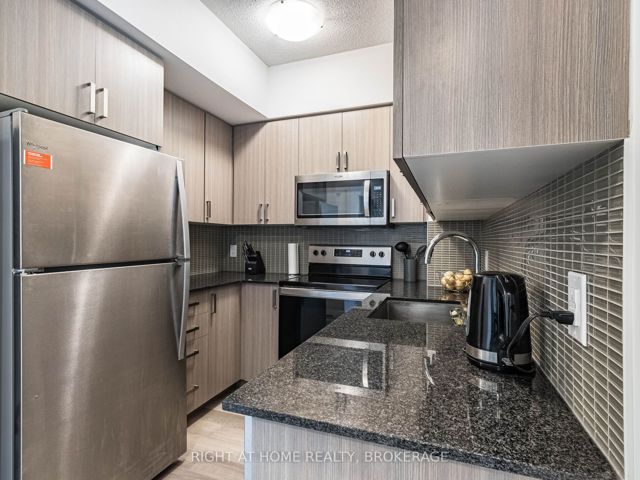 216 - 1603 Eglinton Ave W
