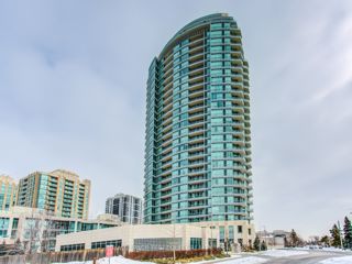 1102 - 18 Holmes Ave