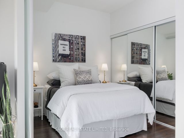 318 - 169 Fort York Blvd