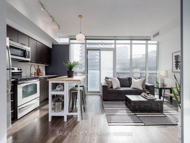 318 - 169 Fort York Blvd