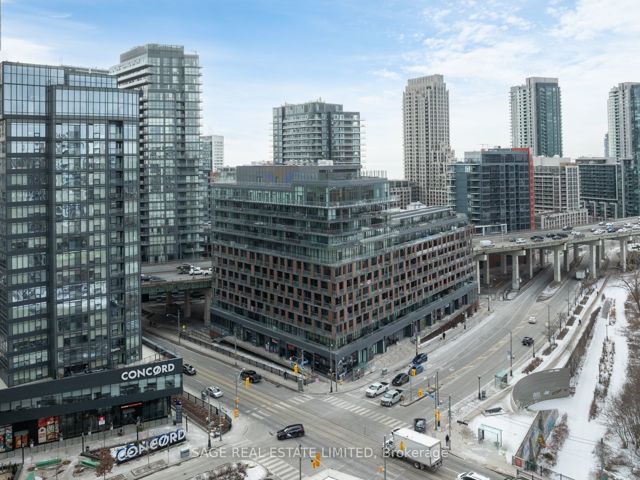 318 - 169 Fort York Blvd