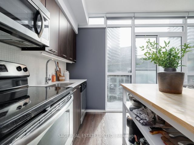 318 - 169 Fort York Blvd
