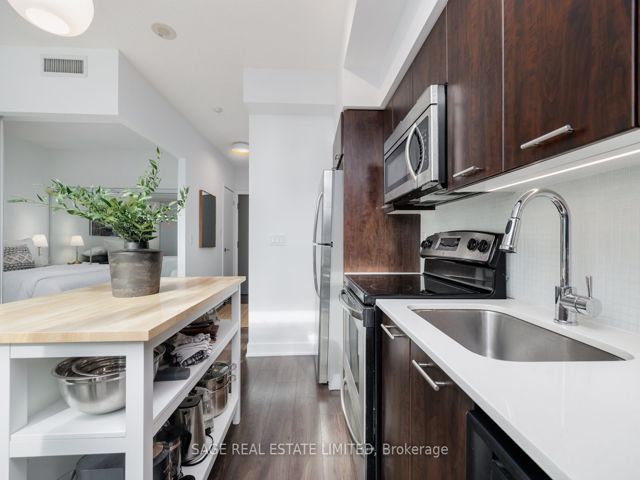 318 - 169 Fort York Blvd