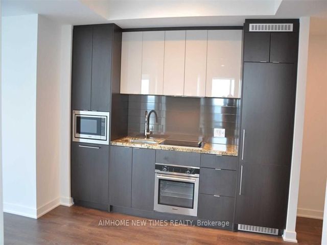 4805 - 125 Blue Jays Way