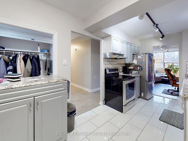 214 - 45 Sunrise Ave