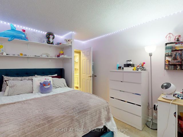 214 - 45 Sunrise Ave