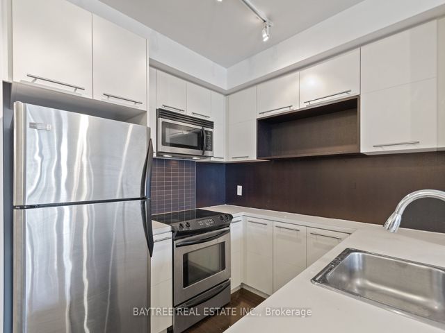 2308 - 25 Carlton St