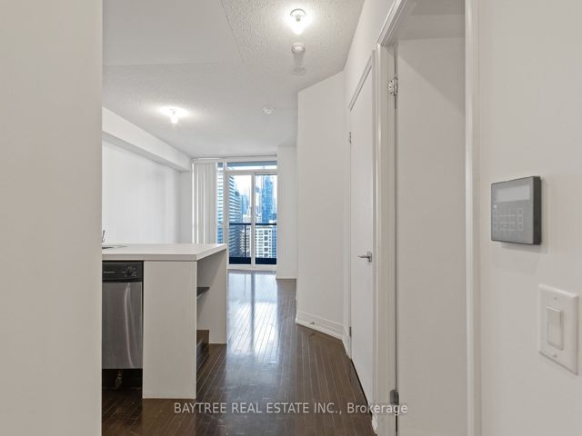 2308 - 25 Carlton St