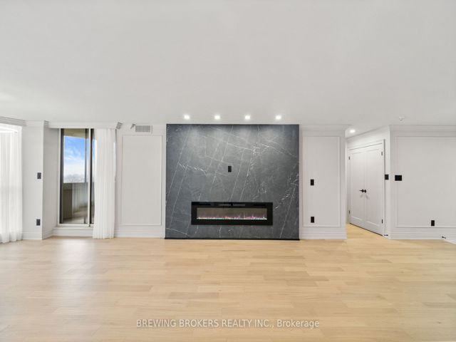 1805 - 85 Skymark Dr