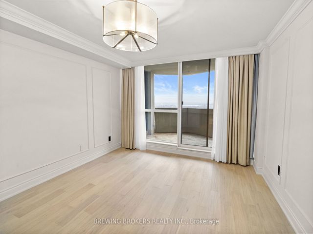 1805 - 85 Skymark Dr