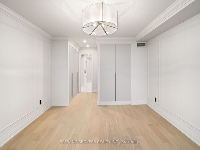 1805 - 85 Skymark Dr