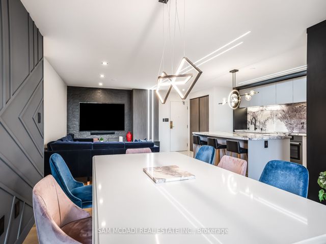 304 - 5444 Yonge St