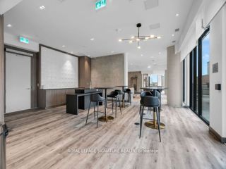307 - 47 Mutual St