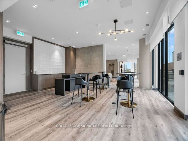 307 - 47 Mutual St