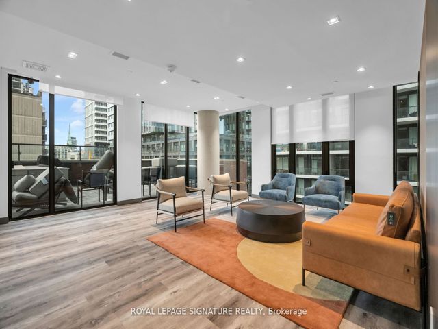 307 - 47 Mutual St