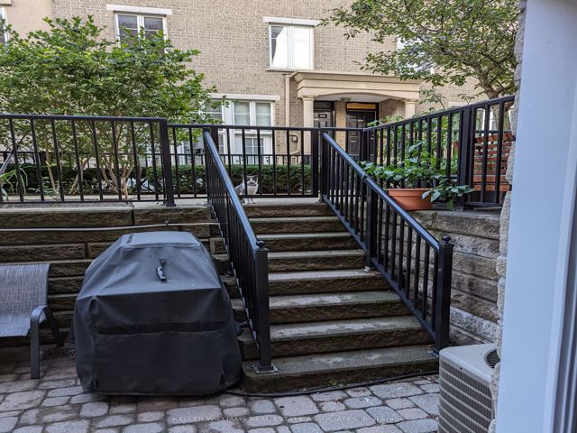 421 - 34 Western Battery Rd