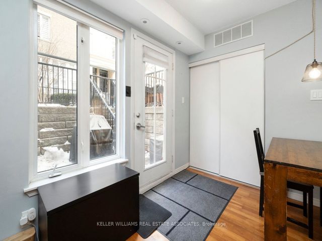 421 - 34 Western Battery Rd