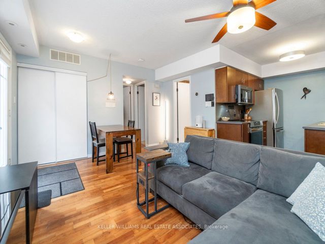 421 - 34 Western Battery Rd