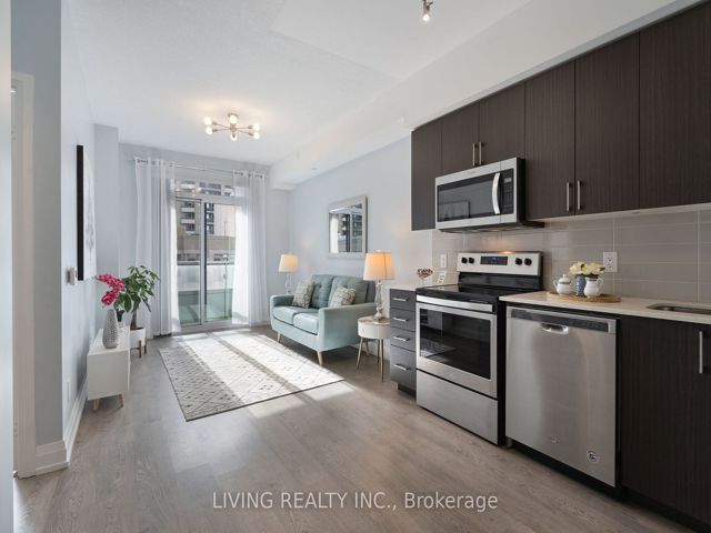 907 - 591 Sheppard Ave E