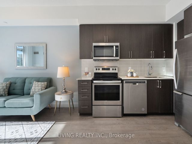 907 - 591 Sheppard Ave E