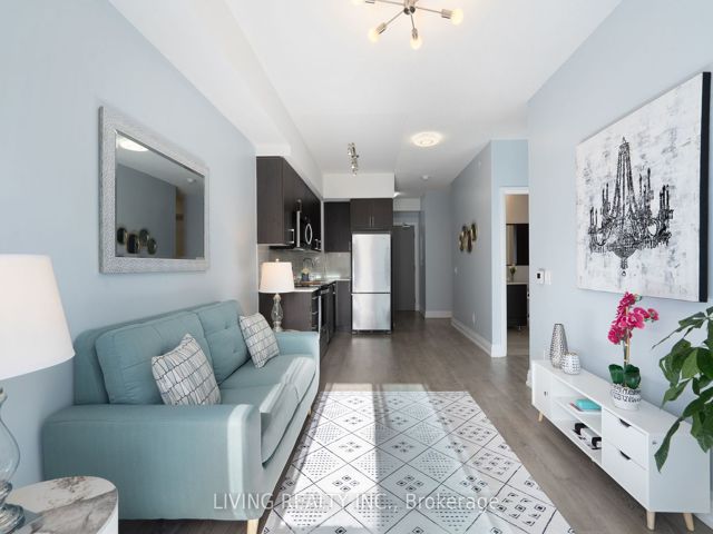 907 - 591 Sheppard Ave E