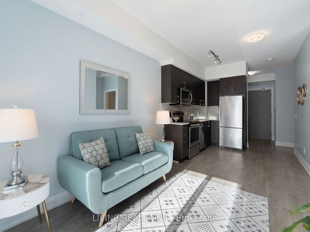 907 - 591 Sheppard Ave E