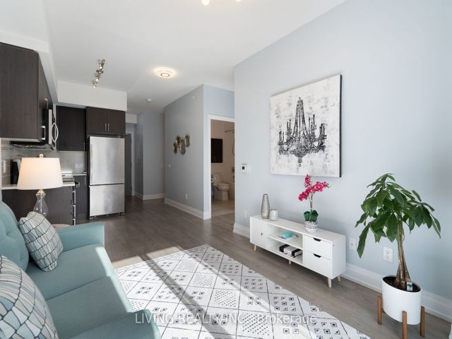 907 - 591 Sheppard Ave E