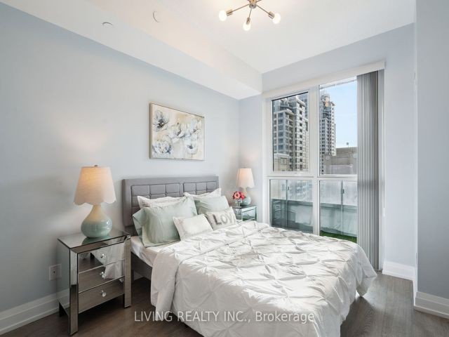 907 - 591 Sheppard Ave E