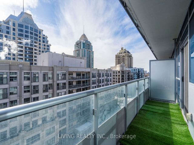 907 - 591 Sheppard Ave E