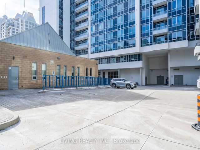 907 - 591 Sheppard Ave E