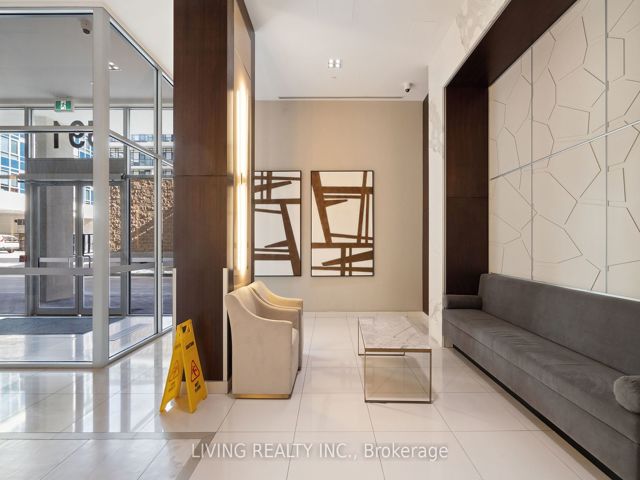 907 - 591 Sheppard Ave E