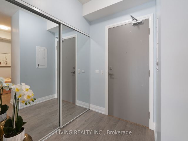 907 - 591 Sheppard Ave E
