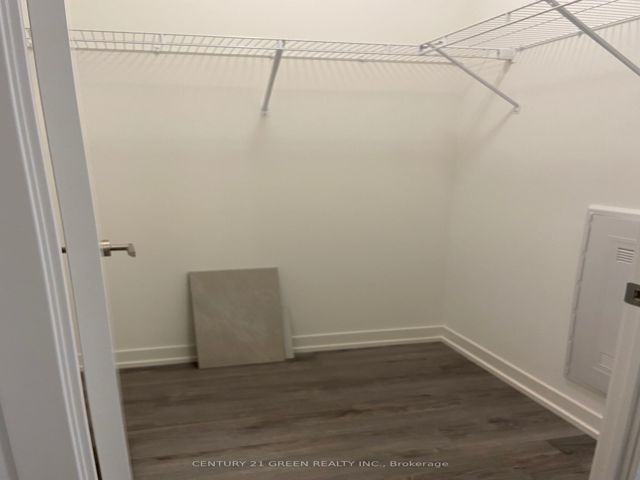 # 917 - 138 Downes St