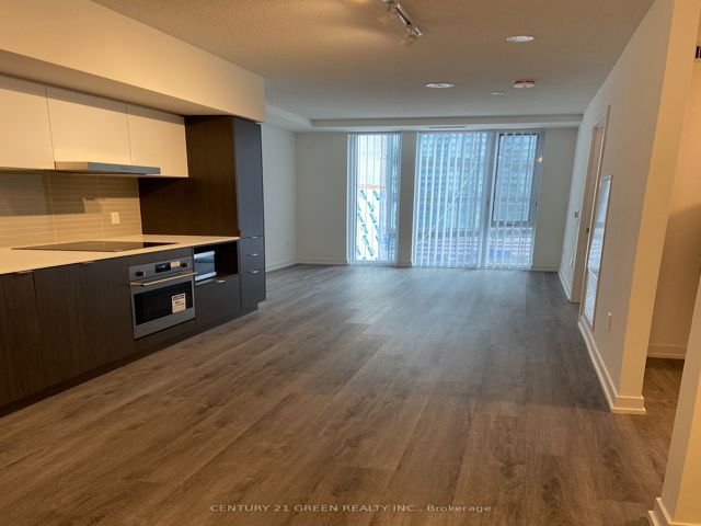 # 917 - 138 Downes St