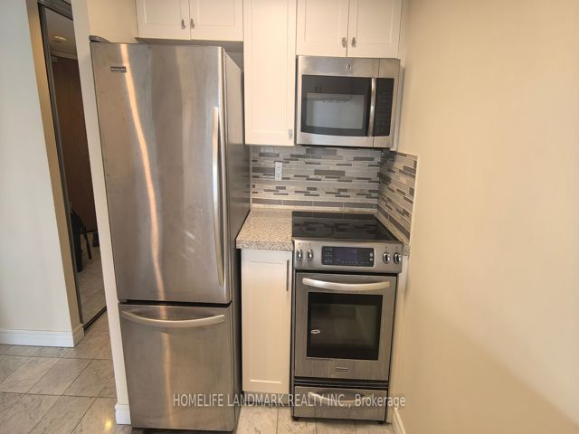 2606 - 38 Elm St
