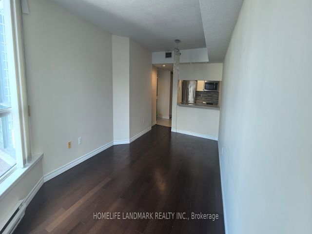 2606 - 38 Elm St