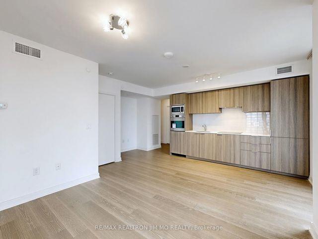 1208 - 11 Wellesley St W