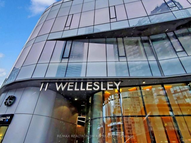 1208 - 11 Wellesley St W