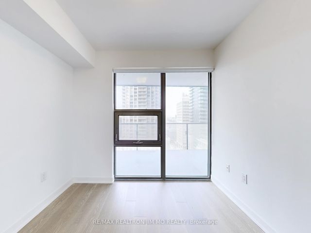 1208 - 11 Wellesley St W