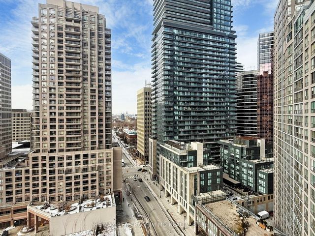 1208 - 11 Wellesley St W