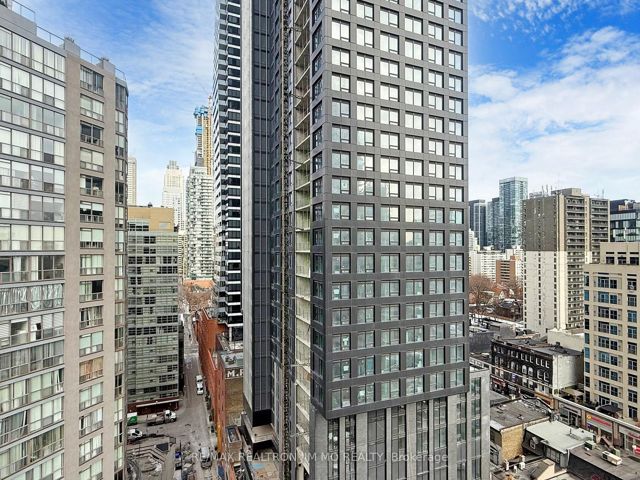 1208 - 11 Wellesley St W