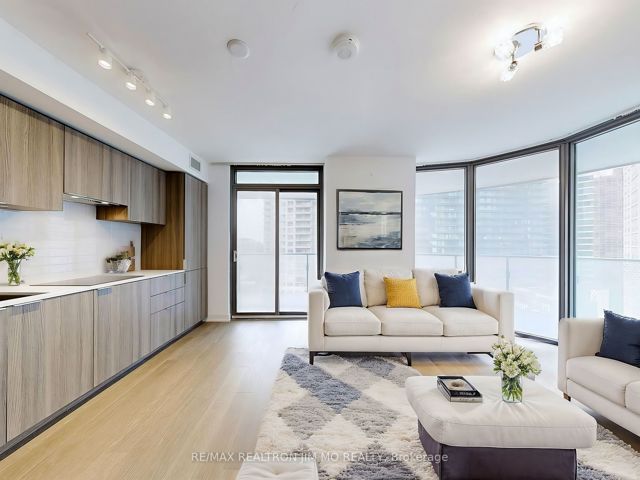 1208 - 11 Wellesley St W