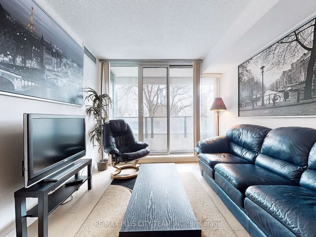308 - 111 Elizabeth St