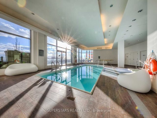 114 - 66 Forest Manor Rd