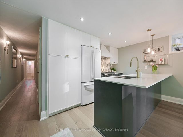C - 1248 Avenue Rd