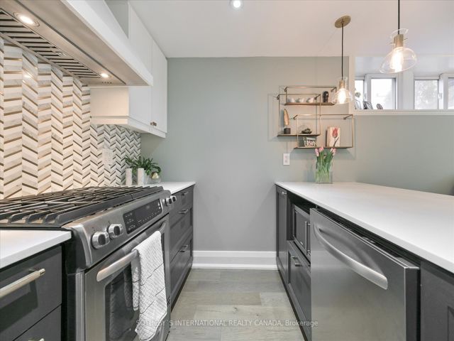 C - 1248 Avenue Rd