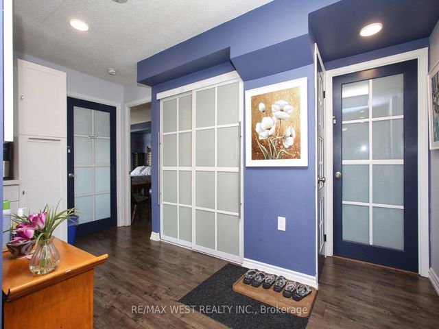 905 - 650 Lawrence Ave W